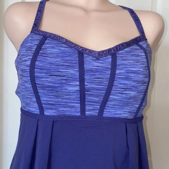 Lululemon Top, size 8 GUC - Picture 4 of 10